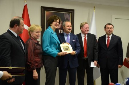 Çağlayan: İran’dan alınan gazın bedeli özel sektörün sattığı altınla ödenemez