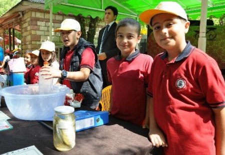 Çağlayan Ufuk İlköğretim Okulu Bilim Şenliği yoğun ilgi gördü