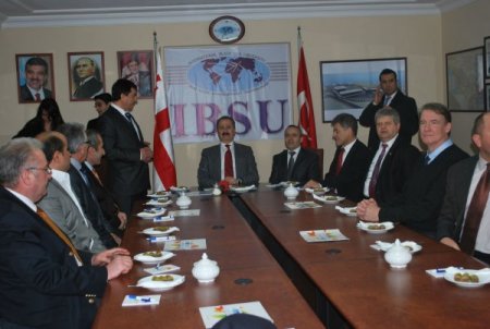 Çağlayan Uluslararası Karadeniz Üniversitesi’ni Ziyaret Etti