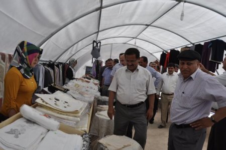 Çağlayancerit'te İhtiyaç Sahibi Öğrenciler Yararına Kermes Düzenlendi