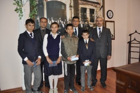 Çağlayancerit'te Kutlu Doğum yarışmalarının ödülleri verildi