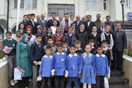 Çağlayancerit'te Kutlu Doğum yarışmalarının ödülleri verildi