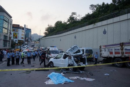 Çağlayan'da Kaza: 3 Ölü, 3 Yaralı