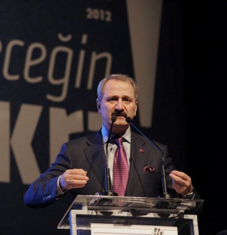 Çağlayan'dan Yurt Dışına Yatırım Yapacak Şirketlere Kredi Müjdesi