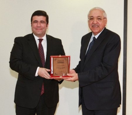 Cahit Nakıboğlu, Zirveli öğrencilere iş tecrübesini anlattı