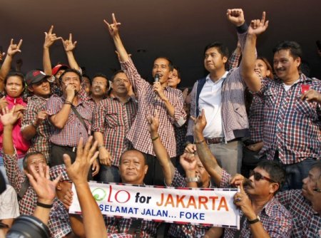 Cakarta Valiliği seçimini 'kareli gömlek' kazandı