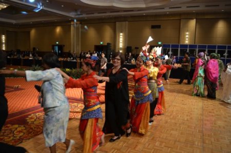 Cakarta'da düzenlenen İİT konferansı bu görüntülerle tamamlandı