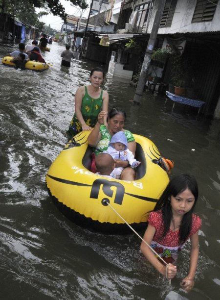 Cakarta'da sel felaketinin bilançosu: 20 ölü