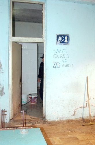 Çakmak gazı koklayan çocuk tuvalette ölü bulundu