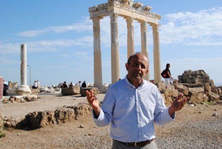 Çakmak: Valiliğin, eserlerin korunmasına yönelik çalışmasını takdir ediyoruz