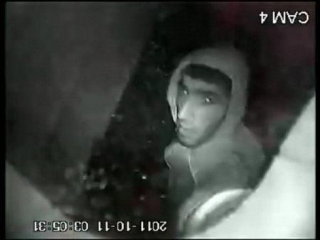 Çaldığı Güvenlik Kamerasına Yakalandı