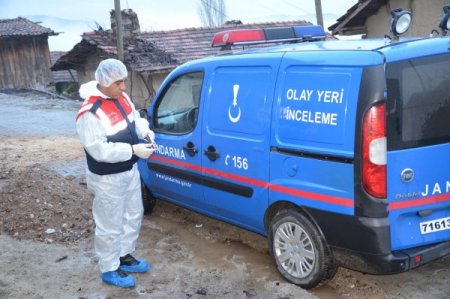 Çaldığı kredi kartını kullanamadan jandarma tarafından yakalandı