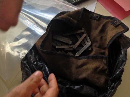 Çaldıkları motosikletlerin şasisini değiştirmek için Almanya'da alet getirmişler