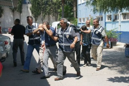 Çaldıkları Otomobilleri Parçalayıp Satan Çeteye Baskın