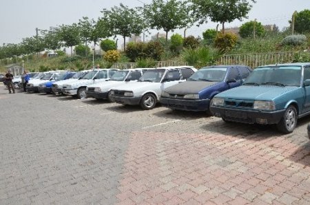 Çaldırdığı sıfır otomobilini emniyet 13 yıl sonra buldu