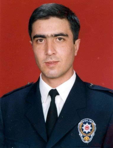Çalıntı Otomobil Üzerinde Çalışma Yapan Polis Memuru Alkollü Sürücünün Kurbanı Oldu (2)