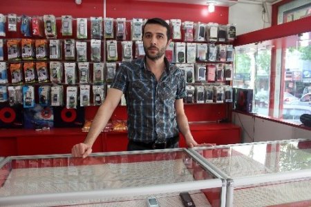 Çalıştığı iş yerini soydu; güvenlik kameralarına yakalandı (Özel)