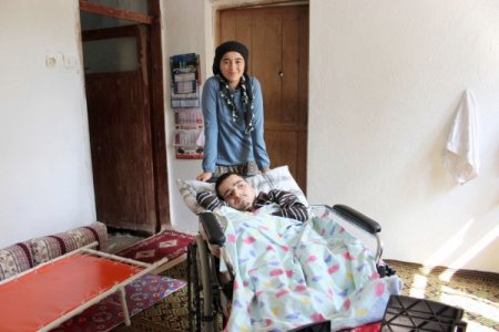 Cam Kemik Hastası, Bayram Öncesi Tekerlekli Sandalye Sevinci Yaşadı