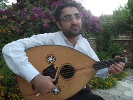 Cami İmamları Kurdukları Orkestra İle Ney, Org, Bağlama Ve Ud Çalıyor