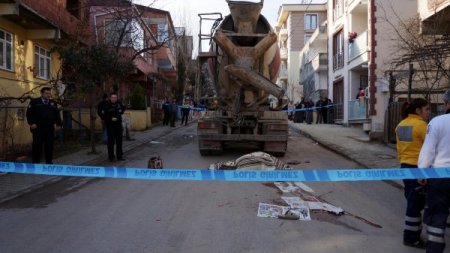 Cami yolunda can verdi