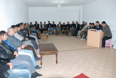 Camideki Kur'an dersleri yoğun ilgi görüyor