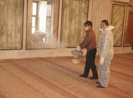 Camiler gribe karşı dezenfekte ediliyor