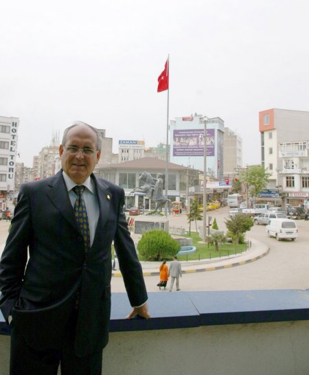 Camilerde 'Kutlu Doğum' temizliği