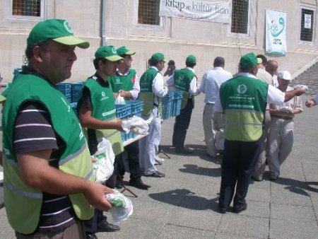 Camilerde Pakistan Seferberliği