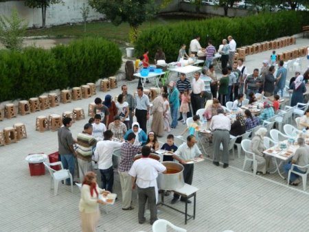 Çamlık Mahallesi İftarda Buluştu
