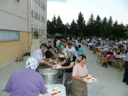 Çamlık Mahallesi İftarda Buluştu