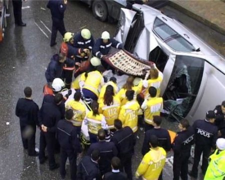 Can Pazarının Yaşandığı Kazada Ceset Parçaları Poşetle Toplandı