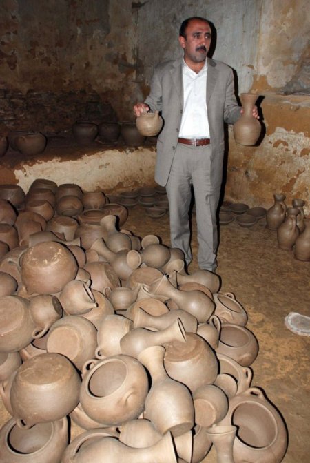 Çanak Çömlek Yaparak 5 Çocuğunu Üniversitede Okutmuş