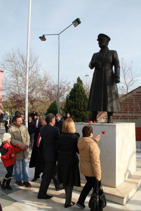 Çanakkale Deniz Zaferi coşkuyla kutlandı