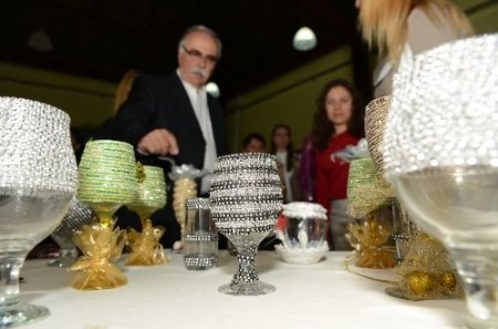 Çanakkale Halk Eğitim kursiyeri kadınlar sergi açtı