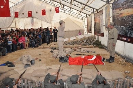 Çanakkale savaşları çadırı ziyaretçilere duygu dolu anlar yaşattı