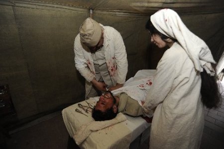 Çanakkale Savaşları'nın şehit tıbbiyelileri anıldı