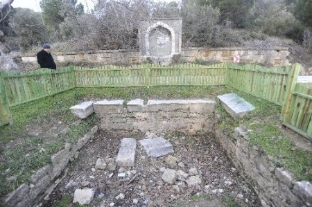 Çanakkale şehitlerinin hatıralarını taşıyan mermerler korumaya alındı