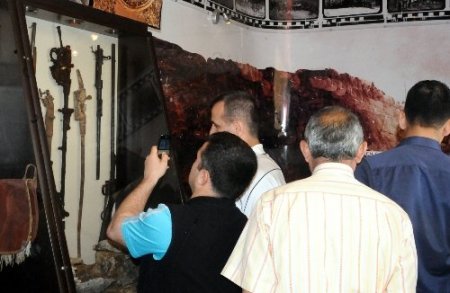 Çanakkale Zaferi'ni anlatan gezici müzeye yoğun ilgi