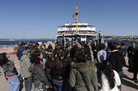 Çanakkale’de 9 Bin 700 Öğrenci Şehitlikleri Ziyaret Edecek