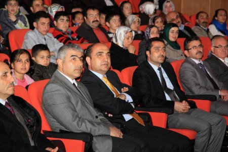 'Çanakkale’de Al Yazmalılar' duygulandırdı