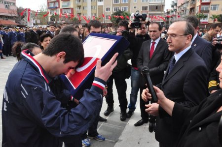 Çanakkale'den kutsal emanetler yola çıktı