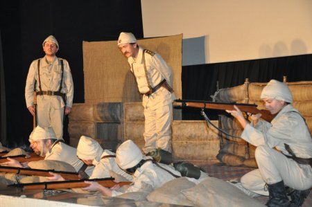 Çanakkale'nin ilk şehitlerini anlatan 'Kan ve Toprak' Kozan'da
