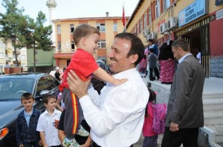 Canik'te Altyapısı Yenilenen Okullar Eğitim Kalitesini Yükseltecek