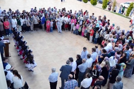 Canik'te kursiyerler sertifikalarını aldı