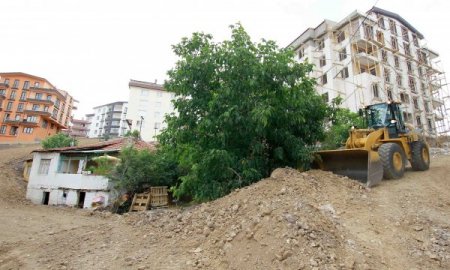 Çankaya'da Yeni Yol Açma Çalışmaları Sürüyor