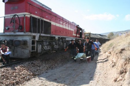 Çankırı'da tren kazası: 2 ölü, 9 yaralı