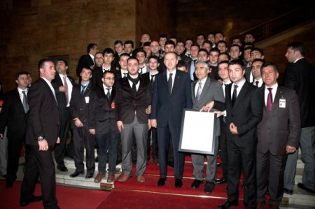 Çankırılı Gençler Başbakan'ı Ziyaret Etti
