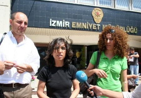 Canlı Bomba Olduğu İddia Edilen Kadın İzmir'de Ortaya Çıkıp İddiaları Yalanladı