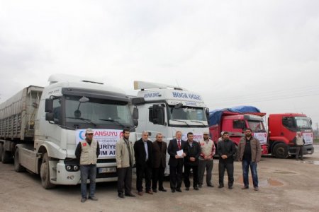 Cansuyu Derneği, Suriye’ye 4 TIR un gönderdi