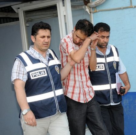 Çantasında Uyuşturucu Bulunan Hamile Kadın Eşini Suçladı